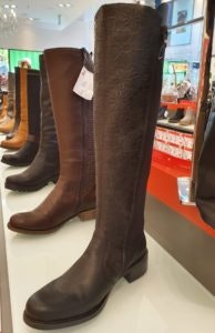 Winterstiefel als Overknee bei Rieker in den MÜNSTER ARKADEN