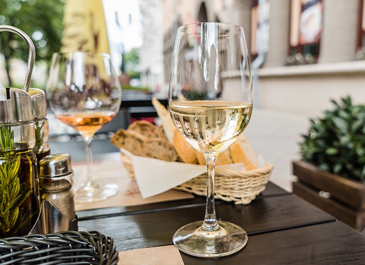 La Spezia si trasforma in una enoteca a cielo aperto.