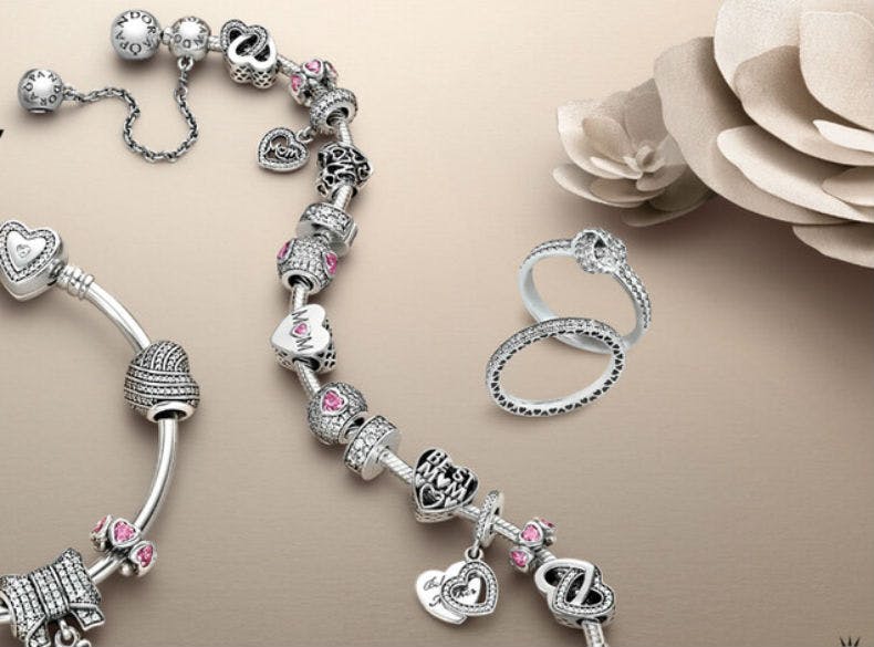 Pandora_Mothers_Day_Brand_Page_1024x1024