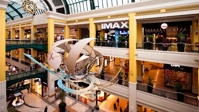 interior do centro comercial colombo