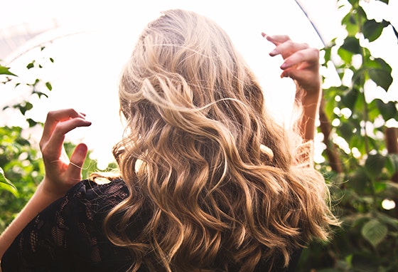 Truques para um cabelo saudável durante o verão