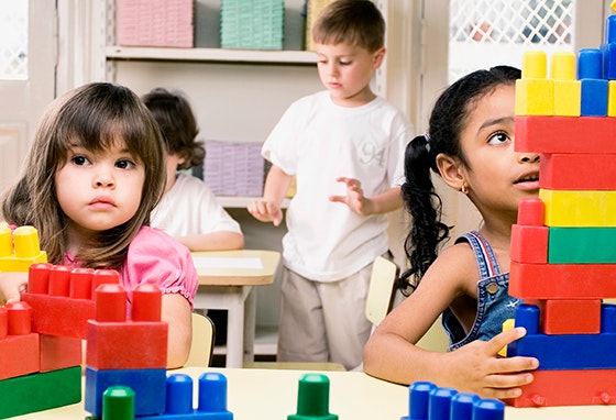 Vários SC-Brinquedos-didáticos-porque-a-brincar-também-se-aprende_destaque