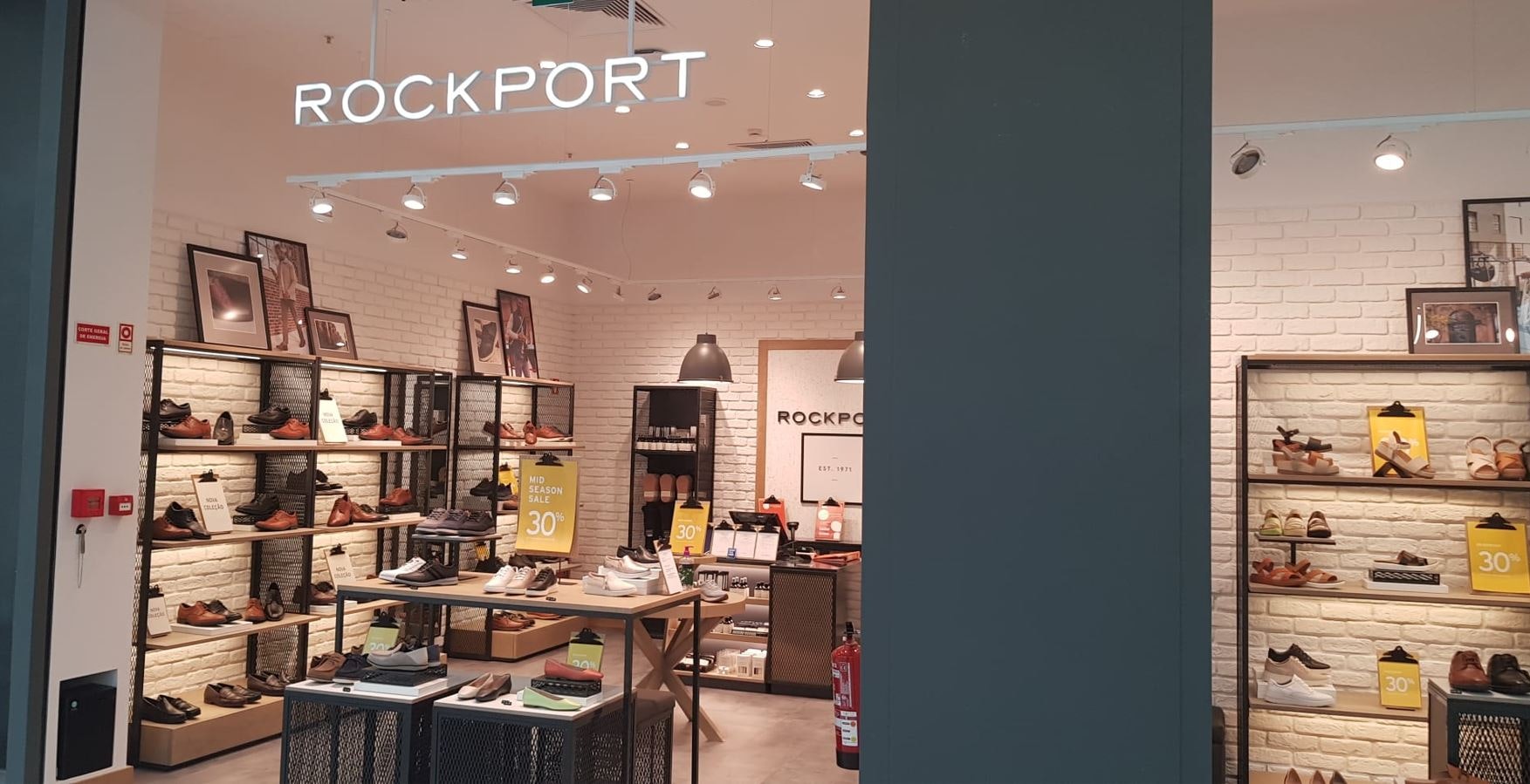 Rockport_CascaiShopping.JPG