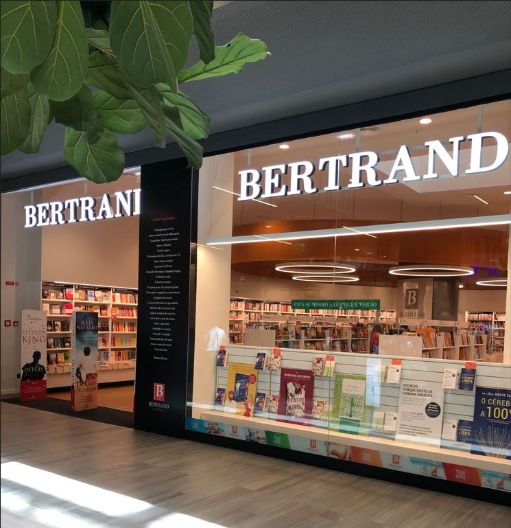 Bertrand_CascaiShopping1.JPG