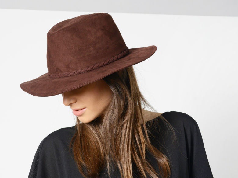 Chapéu Dancing Day Dream  (Parfois) – 16,99€