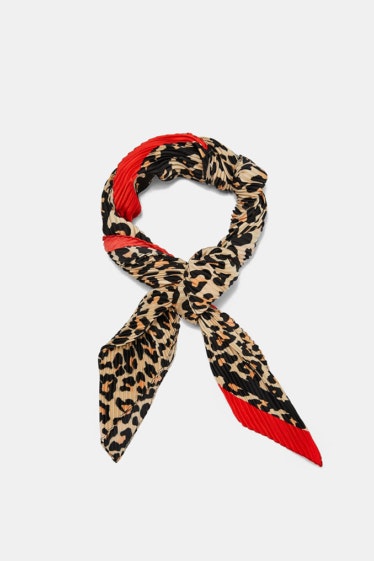 Lenço-Zara,-9,95€