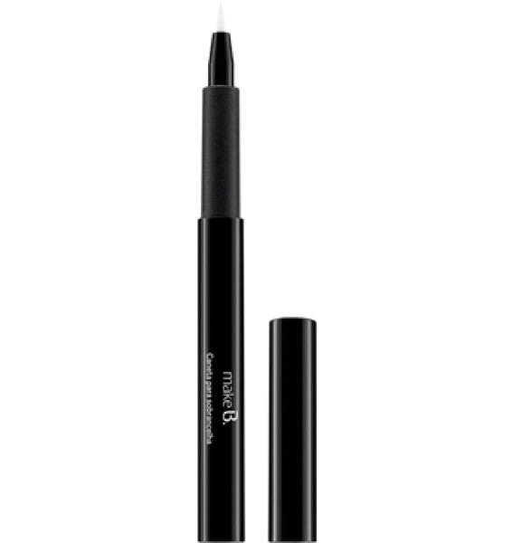 Caneta O Boticário, 12,99€ | Define, preenche e ajuda a corrigir pequenas falhas da sobrancelha. Com fórmula fluida, não escorre, tem longa duração e secagem rápida. A cor adapta-se a diferentes tons de pele.
