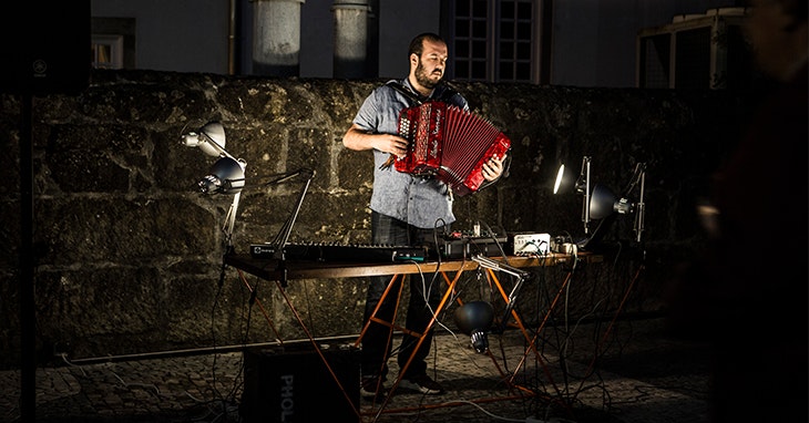 João Gigante: o artista por detrás do projeto PHOLE