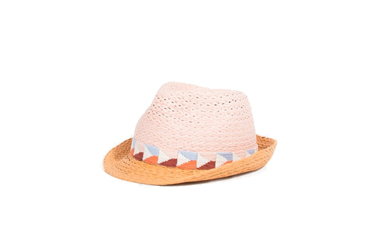 Sombrero de ala pequeña 