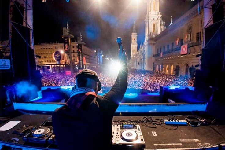 conciertos en la plaza del pilar