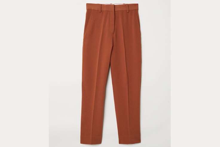 pantalon-marron-traje-largo-hm