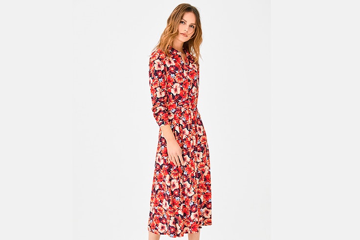 vestido-camisero-estampado-flores-cortefiel