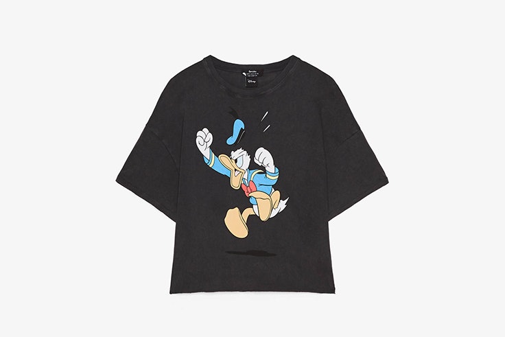 camiseta gris pato donald bershka carlota weber