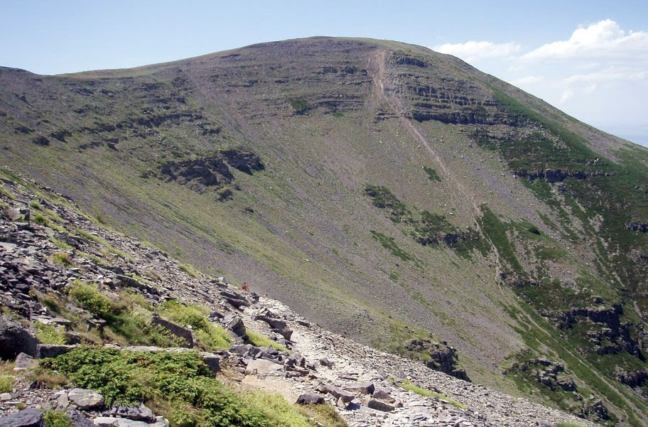 Consejos para subir el Moncayo. Cima del Moncayo. Fuente: El encanto del Moncayo