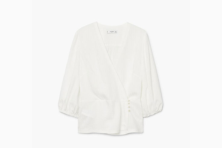 blusa-blanca-abullonada-mango-luzdeltajo