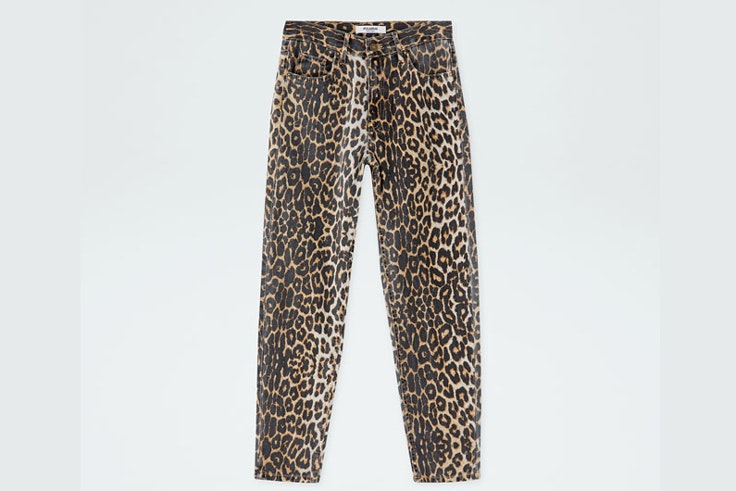 pantalon-vaquero-animal-print-estampado-leopardo-pull-and-bear