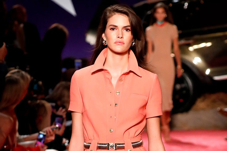 Living Coral en moda