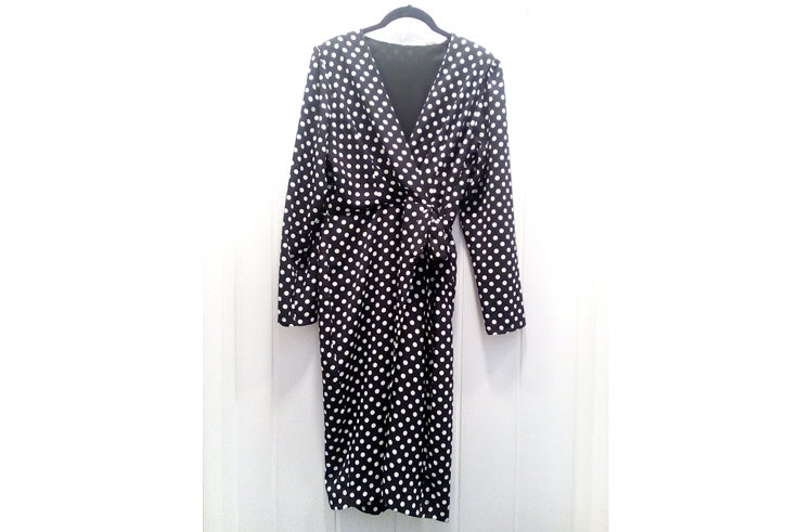vestido-lunares-entallado-hada-shopping