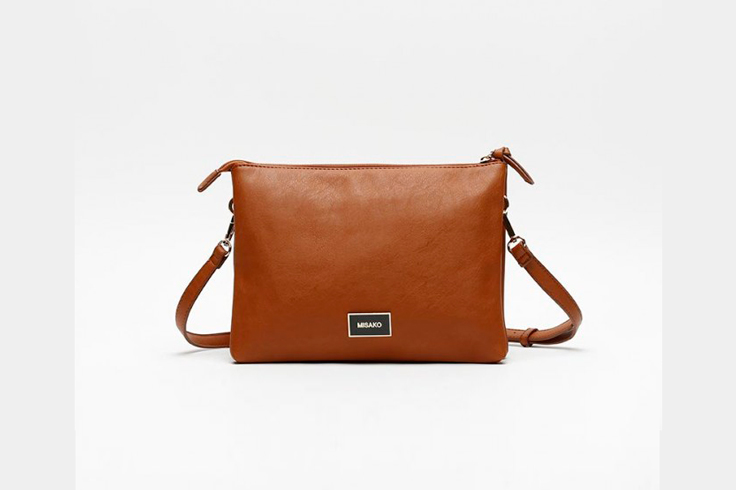 bolso-bandolera-color-marron-camel-misako