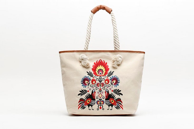 bolso blanco con bordados misako