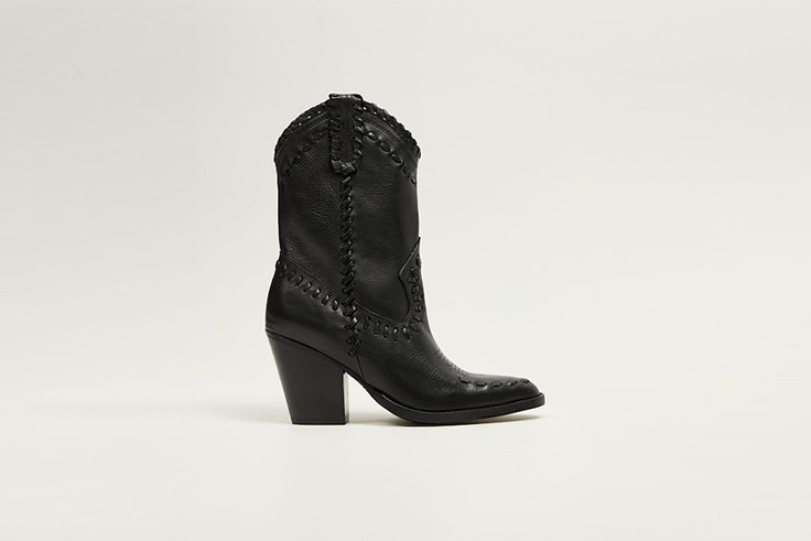 botin cowboy negro mango Natalia Cabezas