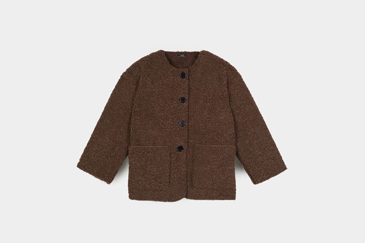 chaqueta efecto borrego marron de Parfois prendas de borreguito