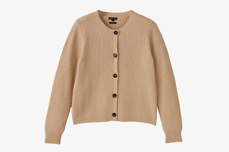 Chaqueta de punto en color beige de Massimo Dutti 