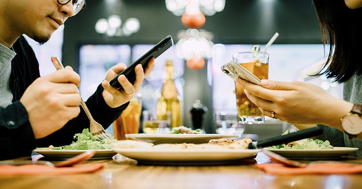 Comer com descontos? Conheça as apps do nosso Centro!