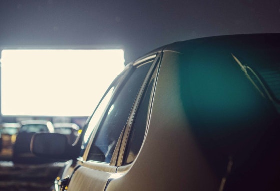 Drive cinema: filmes gratuitos ao ar livre para ver do carro