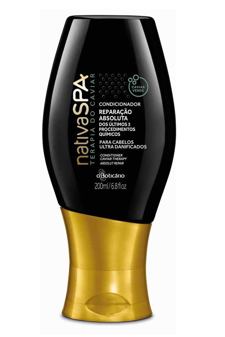 Condicionador O Boticário, 9,99€ (com um desconto de 30% sobre este valor até ao dia 6 de setembro) | Para quem precisa de reverter os danos causados (principalmente) pelo calor mas não tem paciência para produtos de aplicação complexa ou demorada, esta é a solução ideal: "apenas" um condicionador, da linha Terapia Caviar.