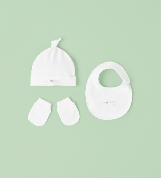 Conjunto três peças, 7,95€, na Zara Kids