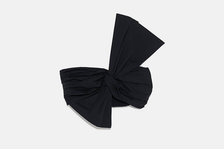 top negro con lazada de zara