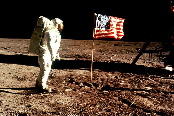 Apollo-11-pisa-luna