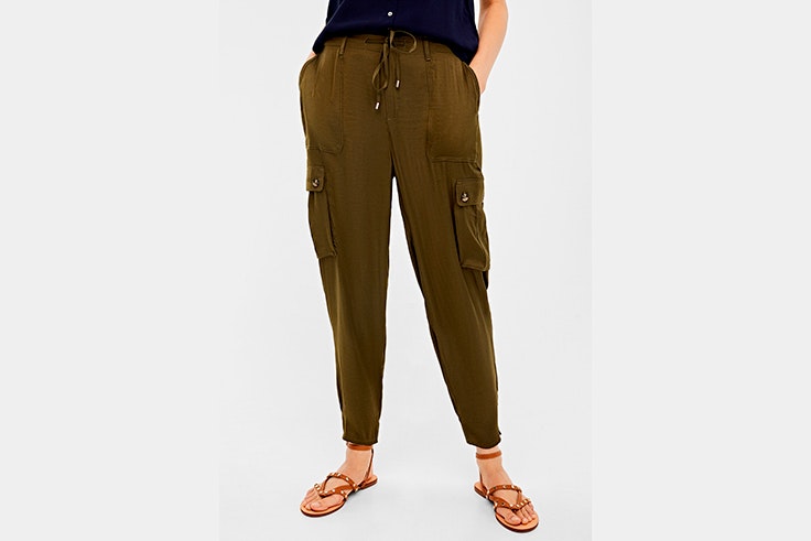pantalon verde kaki cargo con bolsillos springfield