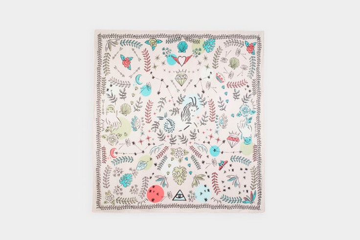 panuelo estampado de colores de parfois