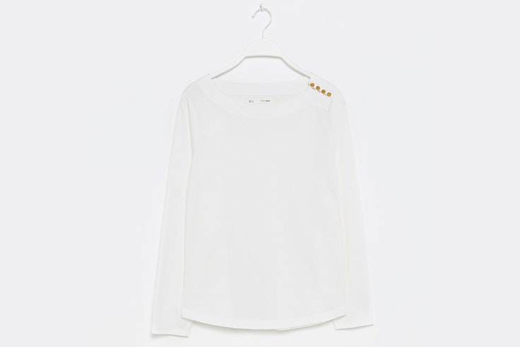 jersey blanco detalle botones sfera