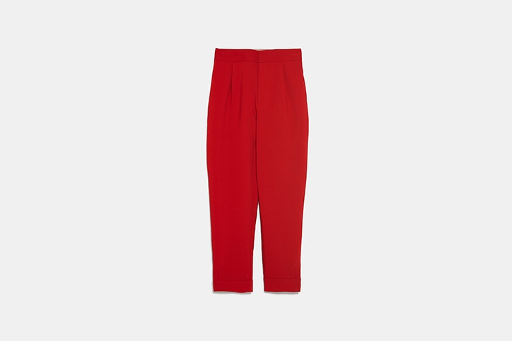 pantalon rojo zara Mina El Hammani