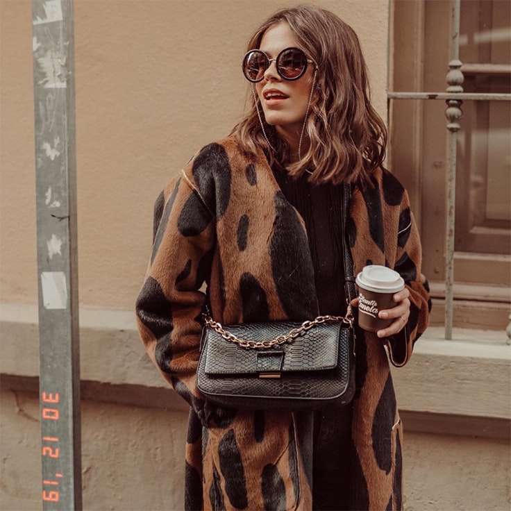 jessie kass estilo bolso bandolera negro
