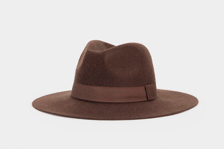 Sombrero marrón con cinta de Parfois