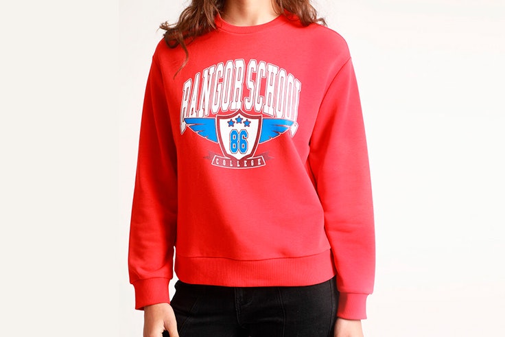 Sudadera roja con estampado en la parte delantera de Pimkie