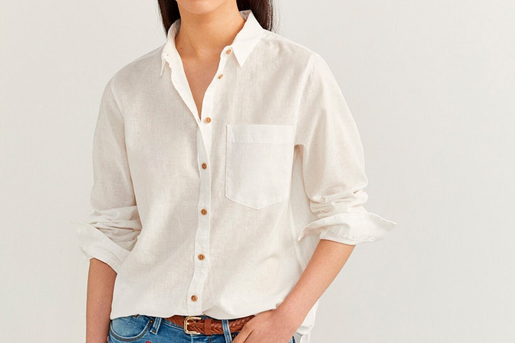 Camisa de lino en color blanco con detalle de botones de Springfield
