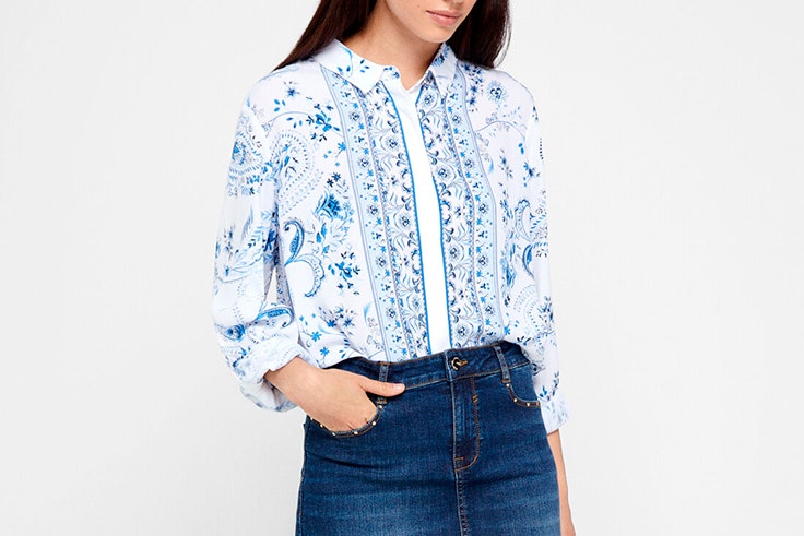 Camisa con estampado de flores de Cortefiel
