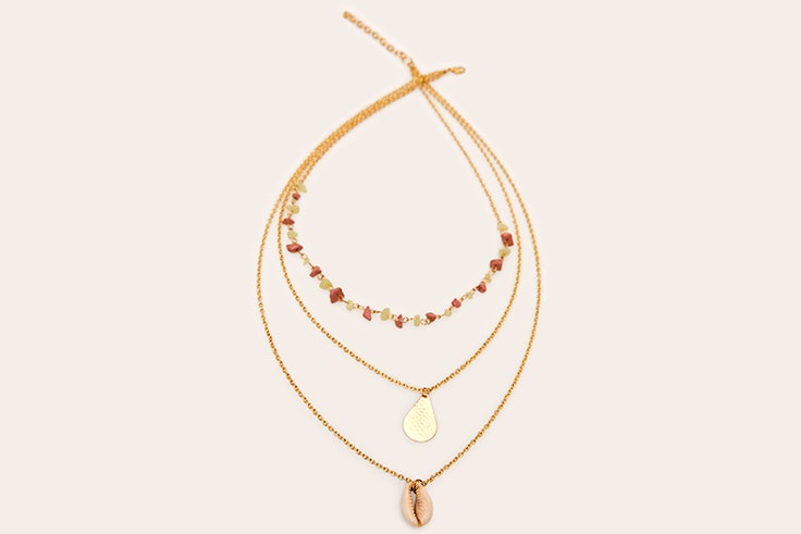 Collar largo múltiple con conchas - 12,99 €