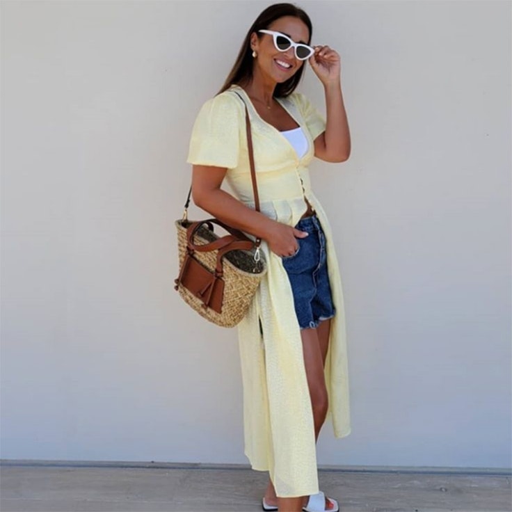 paula echaverría vestido amarillo bershka