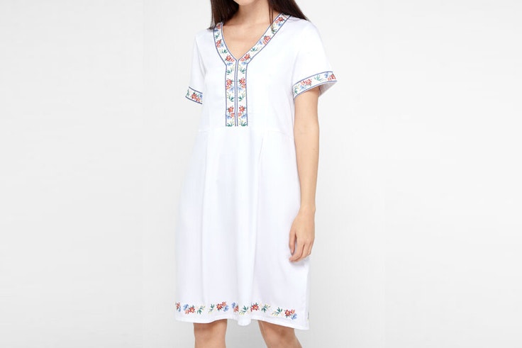 Looks playeros con vestidos túnica