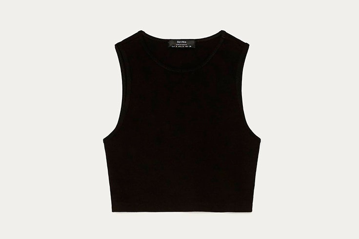 Top de punto en color negro de Bershka