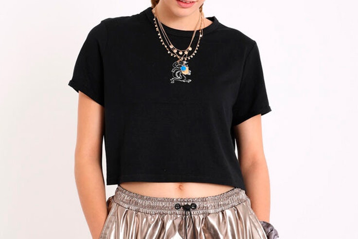 Camiseta holgada en color negro de Pimkie