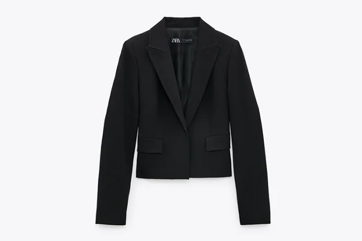 Chaqueta de traje negra de Zara