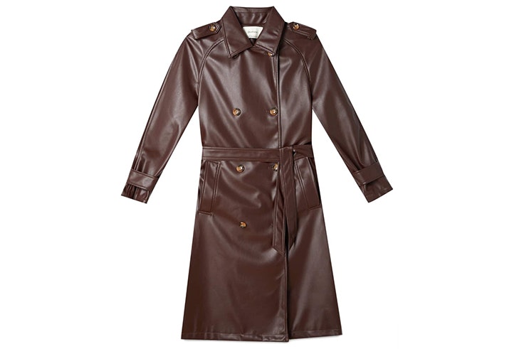 Gabardina marrón de Stradivarius efecto piel