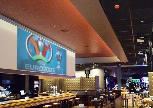 ¡Comienza la Eurocopa! Ven a verla a Max Ocio